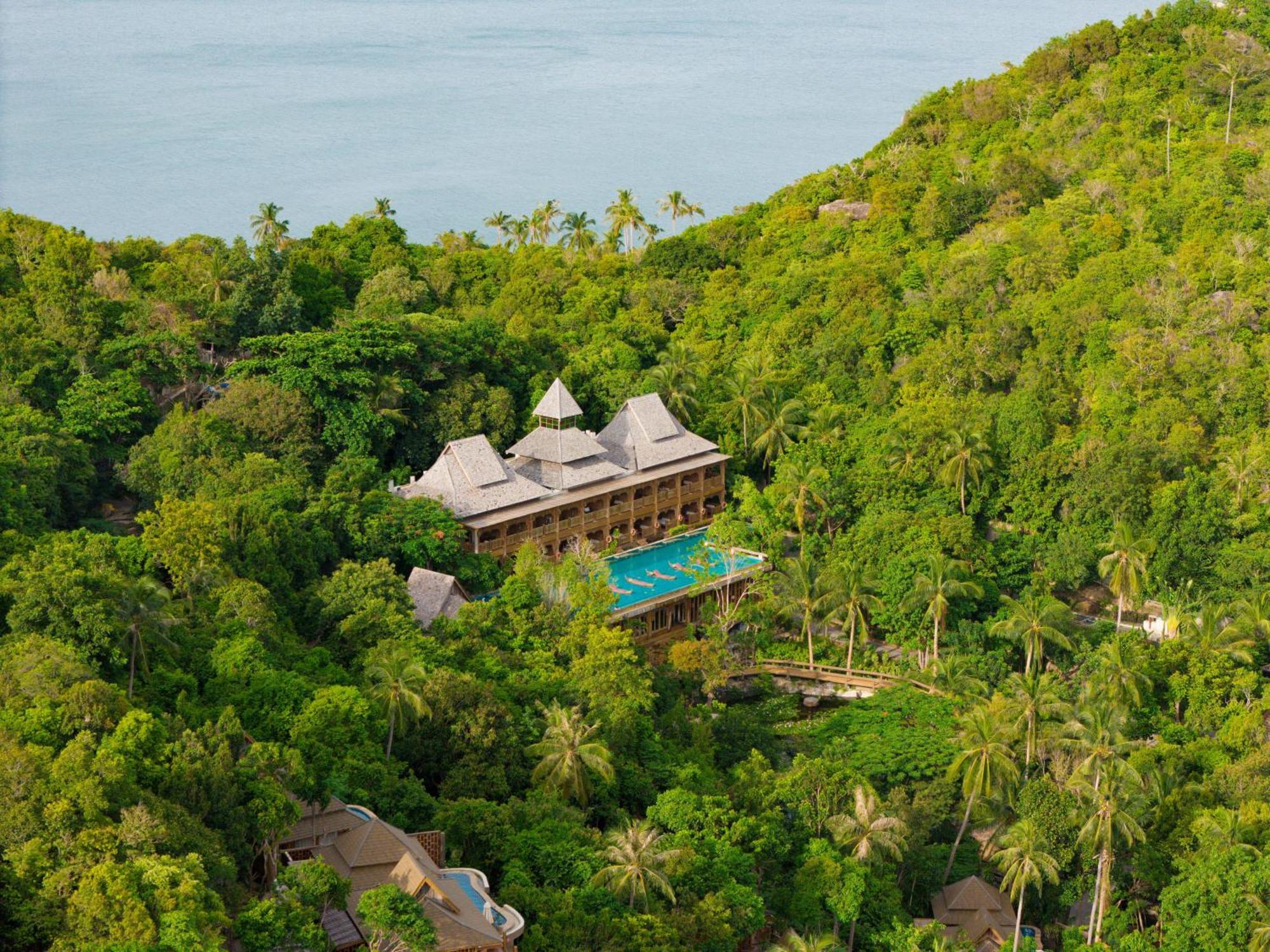 Santhiya Koh Phangan Resort And Spa 外观 照片 Aerial view of the resort