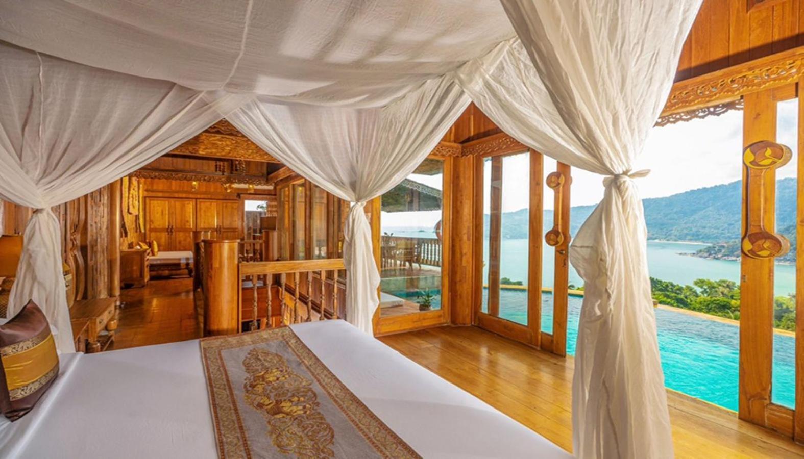 Santhiya Koh Phangan Resort And Spa 外观 照片 The interior of a villa at Six Senses Samui
