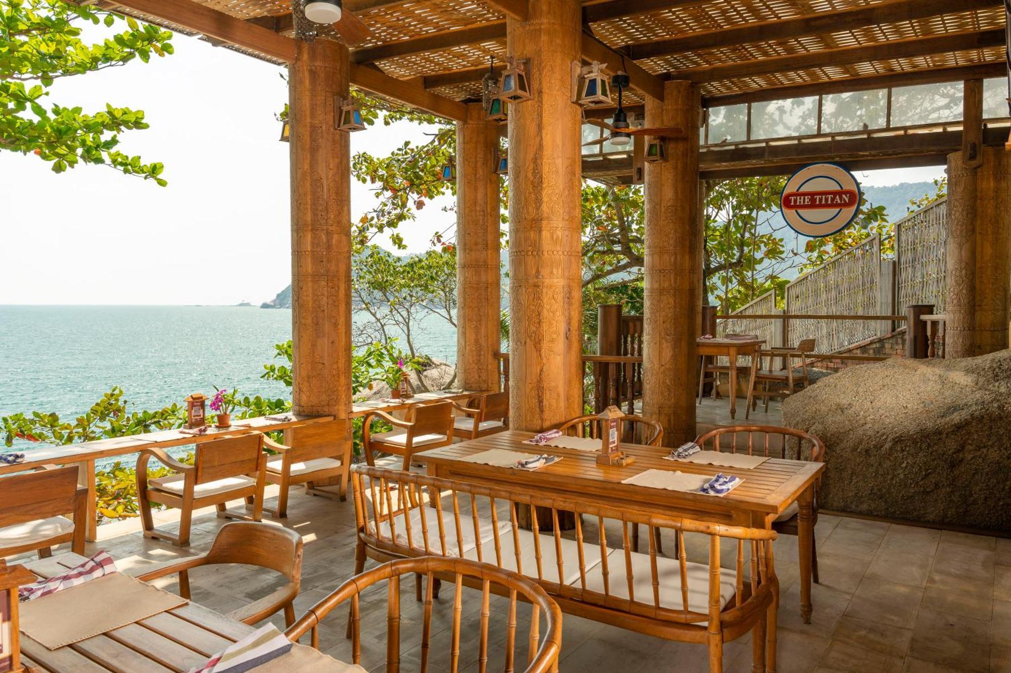 Santhiya Koh Phangan Resort And Spa 外观 照片 The Deck Restaurant
